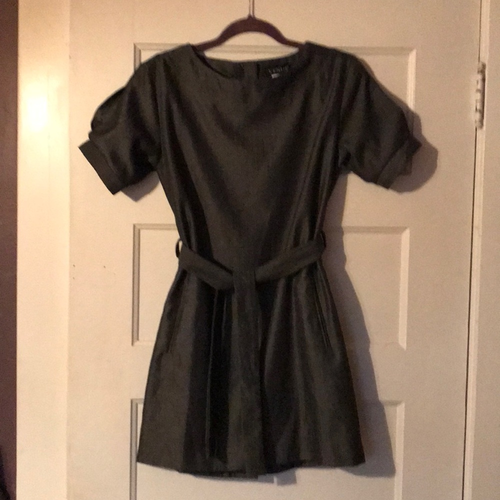 Grey dress. Venus, size 6.